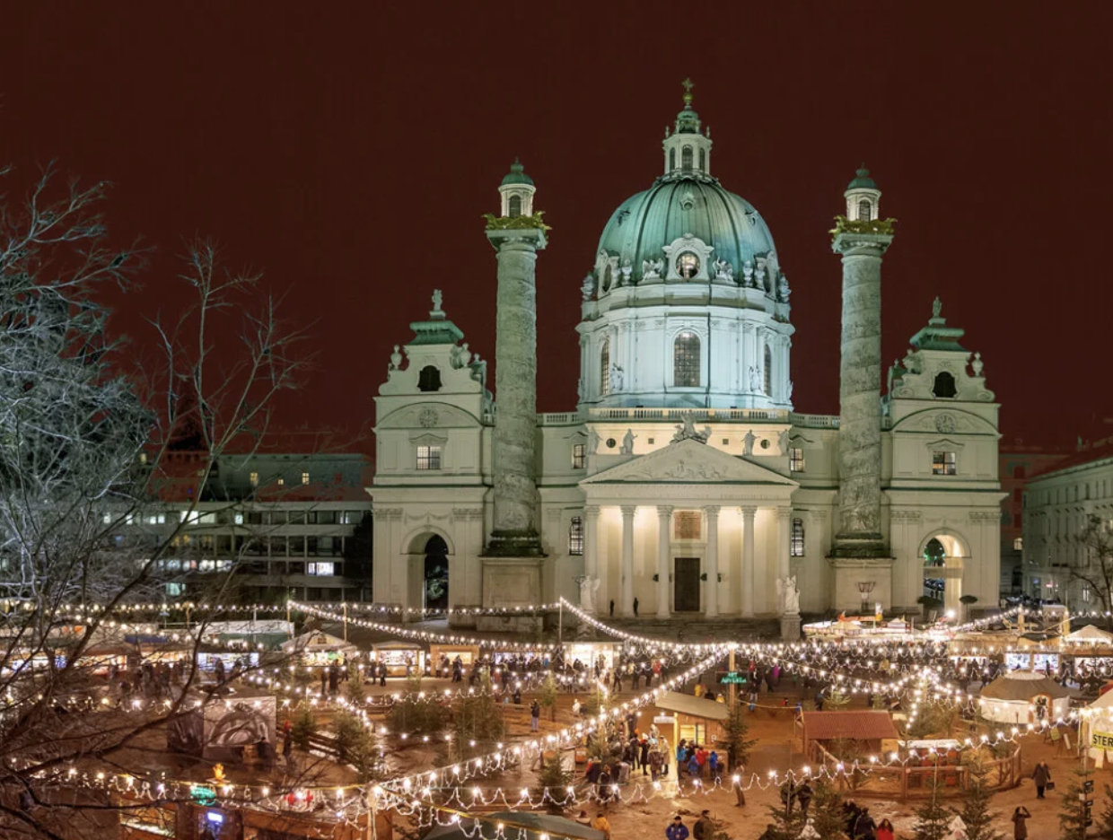 Bild über dem Karlskirche Art Advent