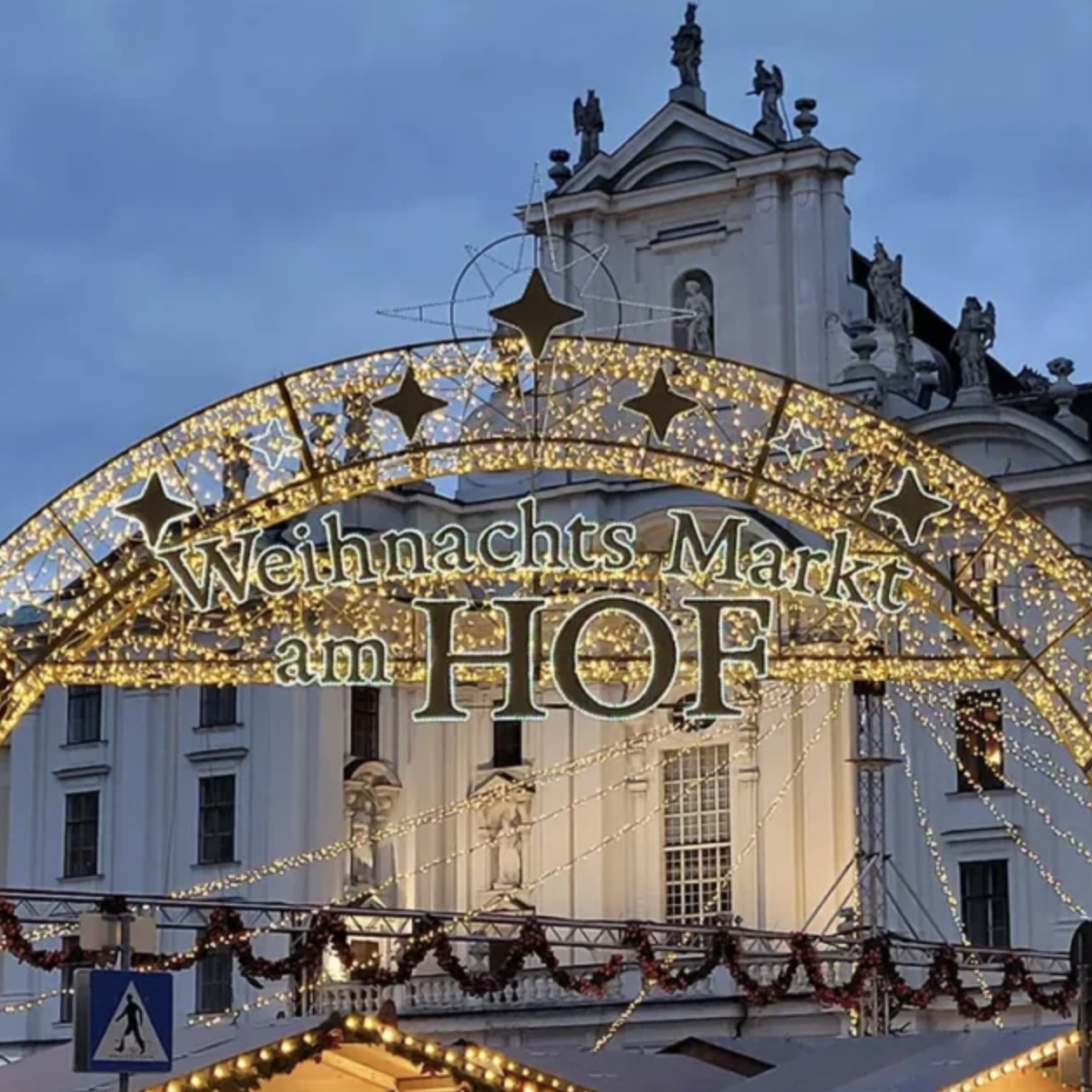 Weihnachtsmarkt am hof wien